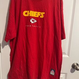 NFL Chiefs Red T-Shirt Reebok Size XL short sleeves 100% Cotton